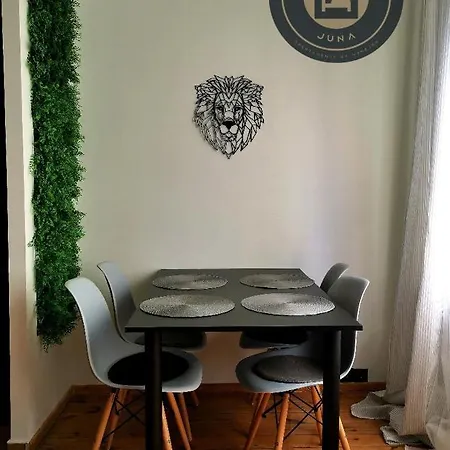 Apartment Juna - Nowoczesny W Centrum Z Widokiem Na Park Pruszkow