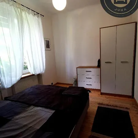 Juna - Nowoczesny W Centrum Z Widokiem Na Park Apartment Pruszkow
