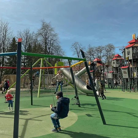 Juna - Nowoczesny W Centrum Z Widokiem Na Park * Pruszkow